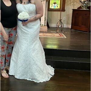 David’s Bridal Strapless Wedding Dress 20W